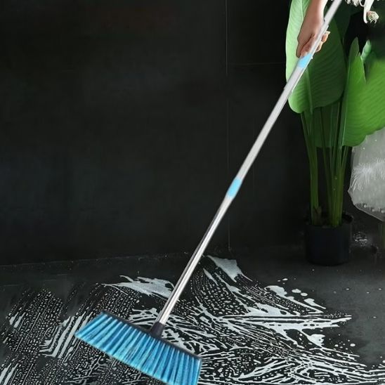 Balai brosse robuste pour entretien intérieur et extérieur de la maison