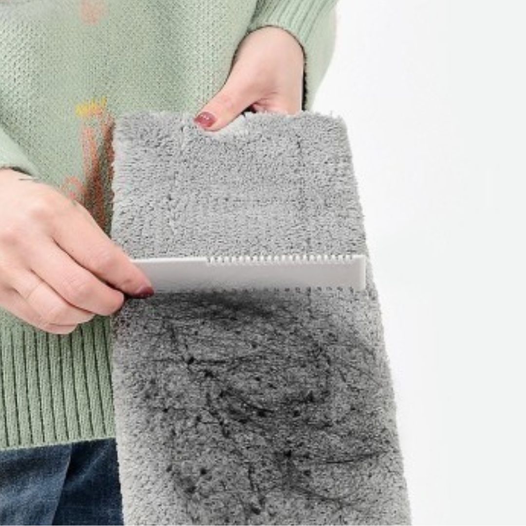 balai microfibre attrappe poussière et cheveux
