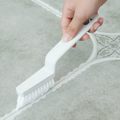 Nettoyage des joints de carrelage au sol avec la brosse a joint JointPro
