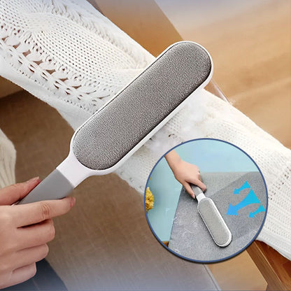 brosse anti poil lavable économique et durable mieux que le rouleau classique que l'on doit acheter à chaque fois